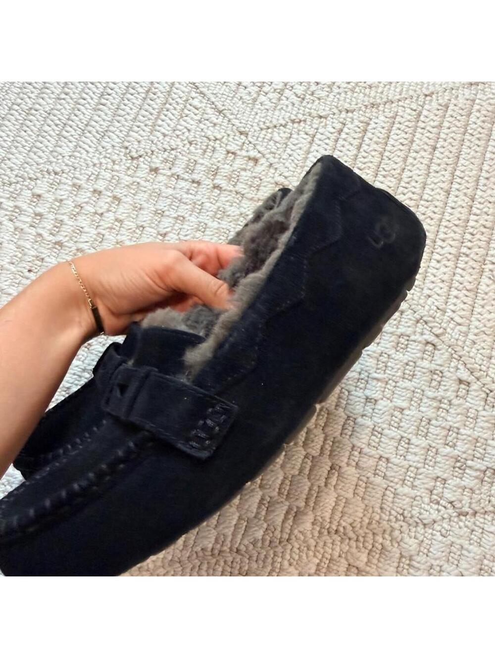 UGG Willow Moc Toe Loafers - Picture 4 of 8